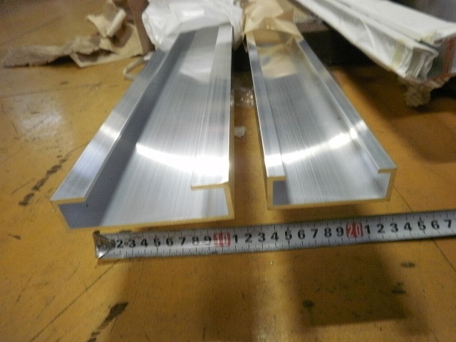 アルミ リップ付きｃチャンネル ｃ形 生地材 リップ溝形鋼 切り売り 小口販売加工 金属材料の切り売り及び定寸販売 専門サイト 横山テクノ