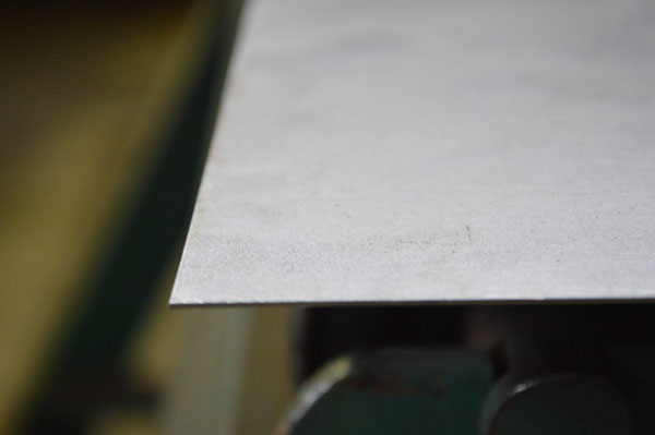 鉄 冷延鋼板薄板（0.5～0.6mm厚）(光沢ありダル仕上) 切り売り